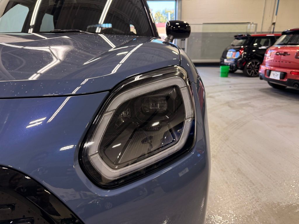 Thumbnail: 2026 MINI Cooper Countryman - 9