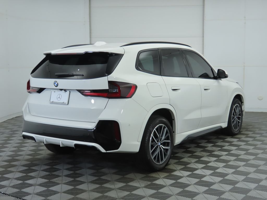 Thumbnail: 2023 BMW X1 - 5