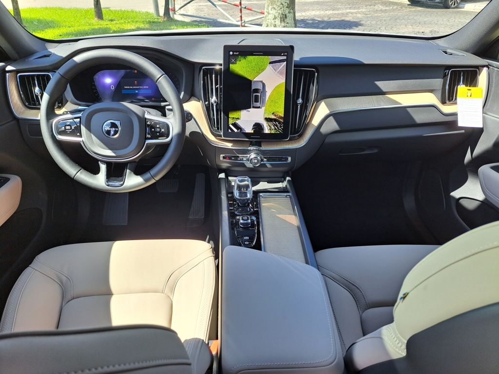 New Crystal White Metallic 2026 Volvo XC60 Plus for Sale in Miami