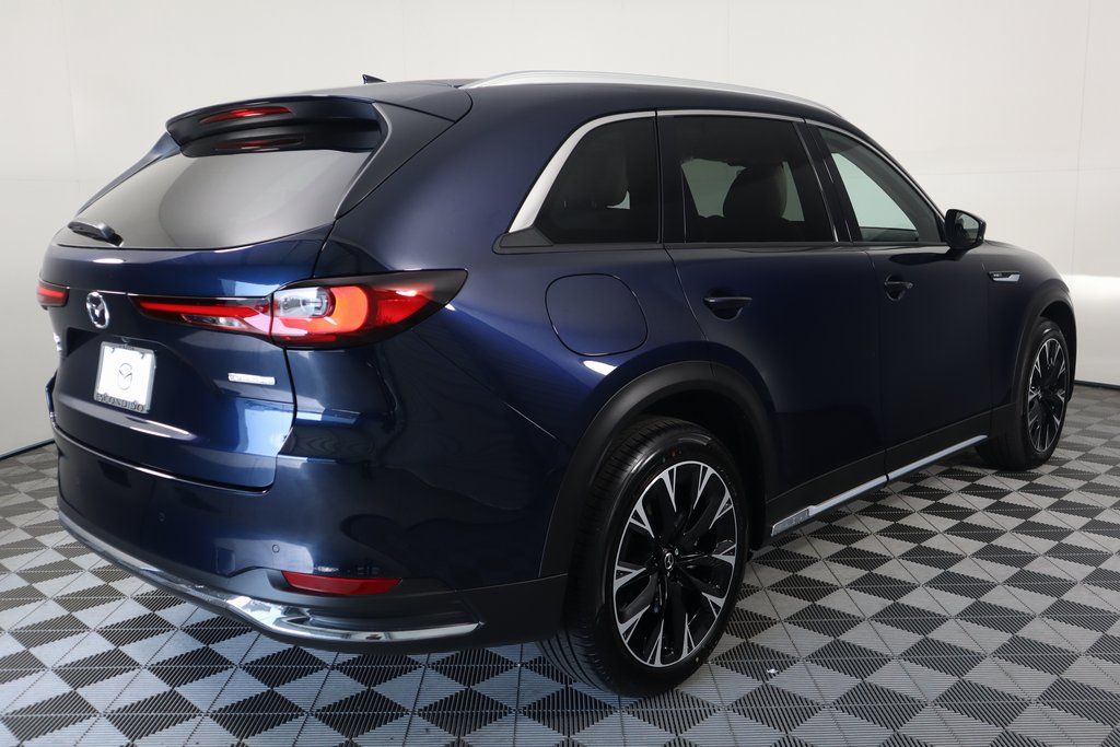 2024 Mazda CX-90 Premium 2