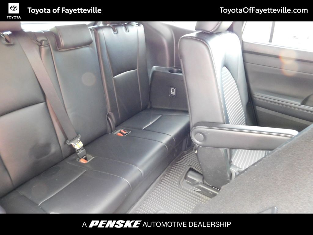 2022 Toyota Highlander XSE 5