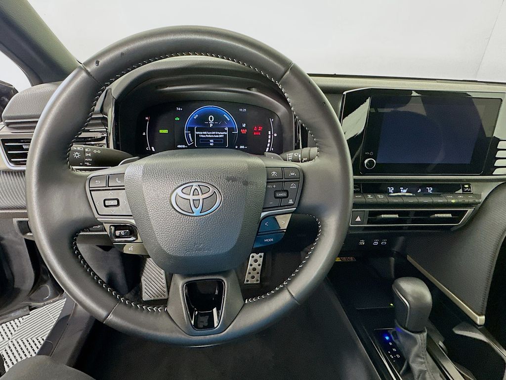 Thumbnail: 2025 Toyota Camry - 11