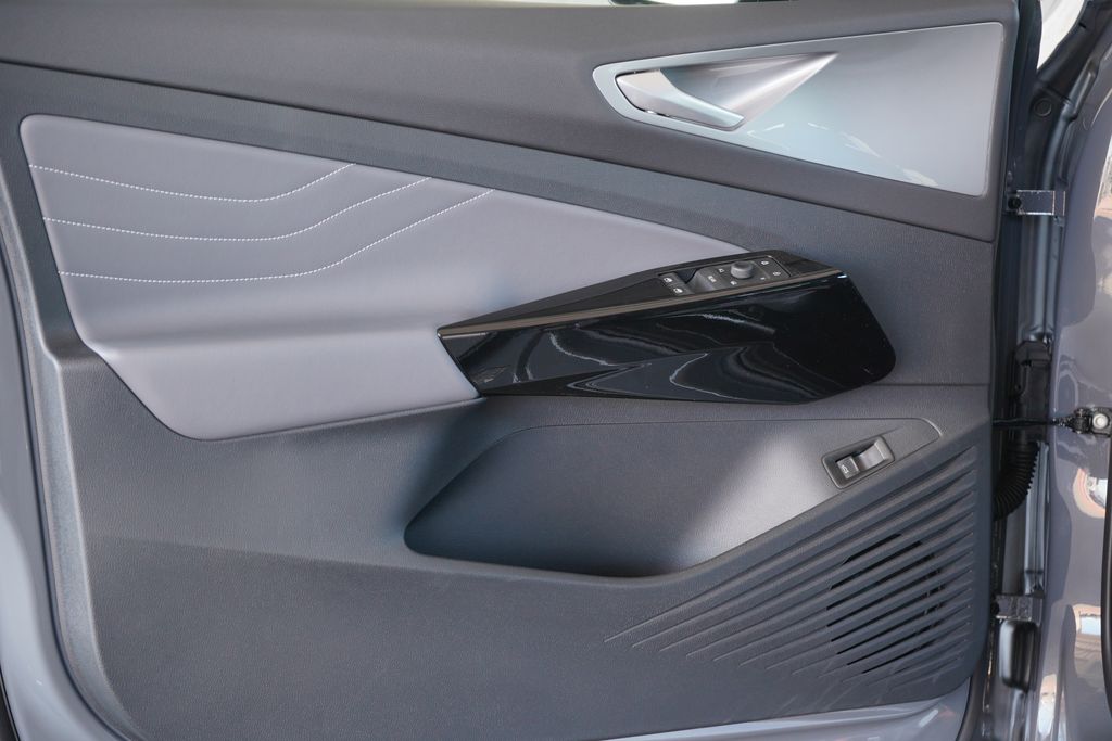 2025 Volkswagen ID.4 Pro S 21