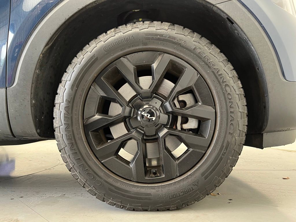 Thumbnail: 2023 Kia Telluride - 24