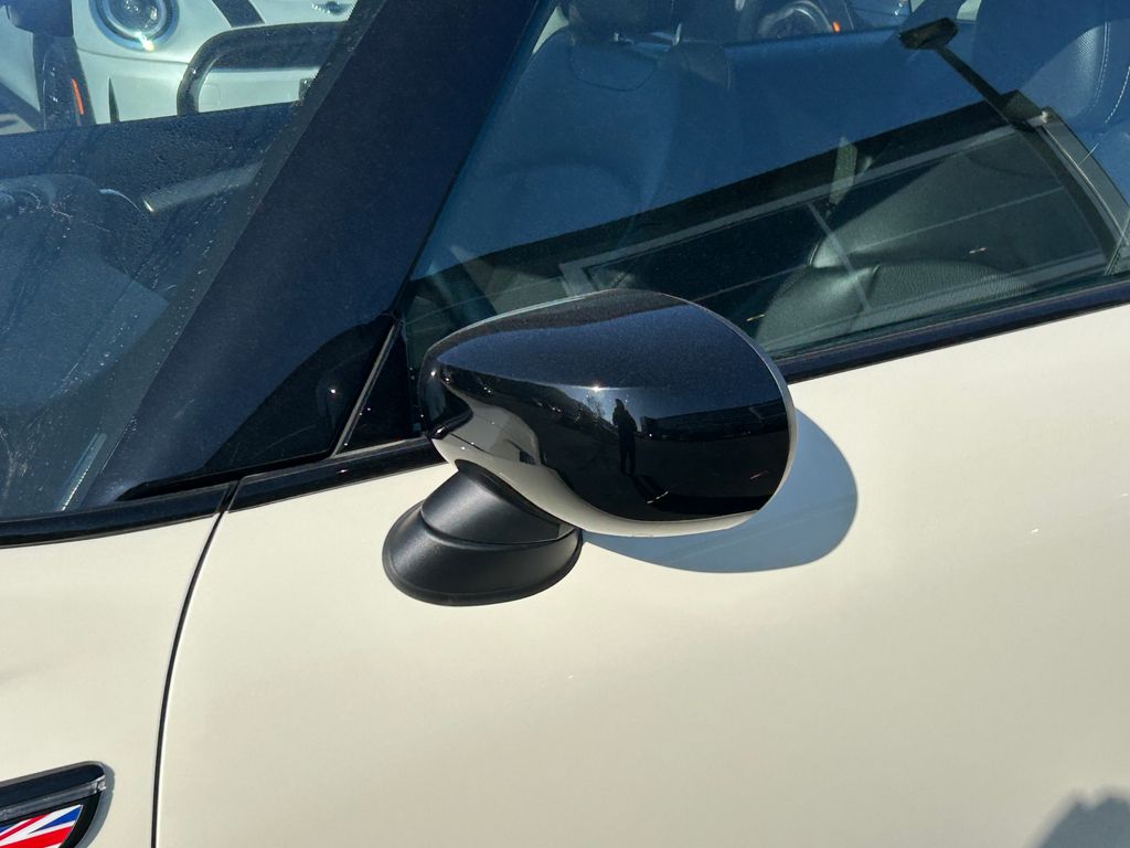 Thumbnail: 2023 MINI Cooper - 10