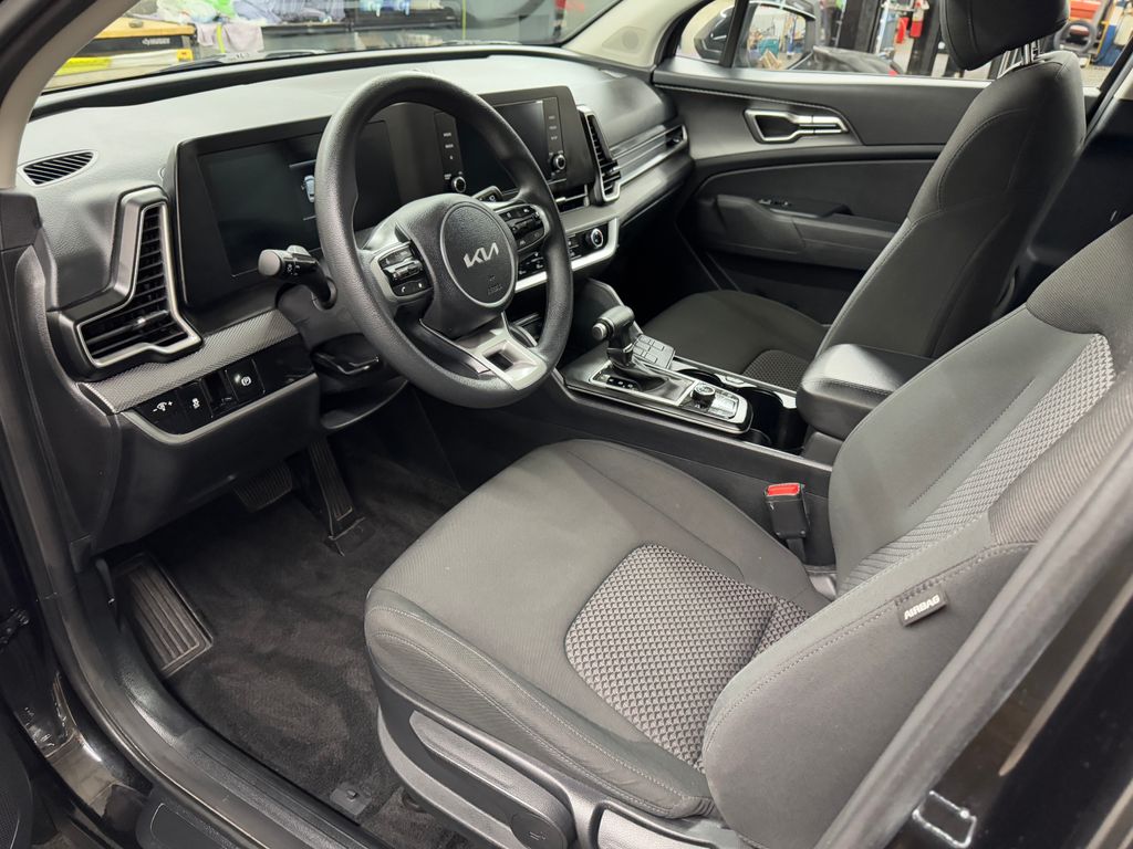 2024 Kia Sportage LX