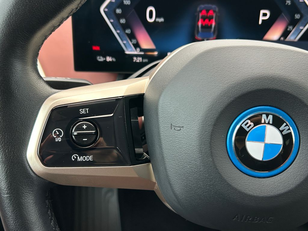 Thumbnail: 2023 BMW iX - 19