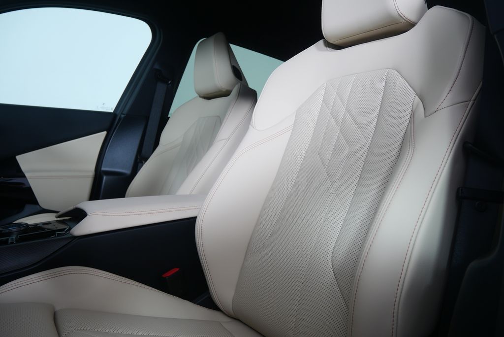 Thumbnail: 2026 BMW X3 - 11