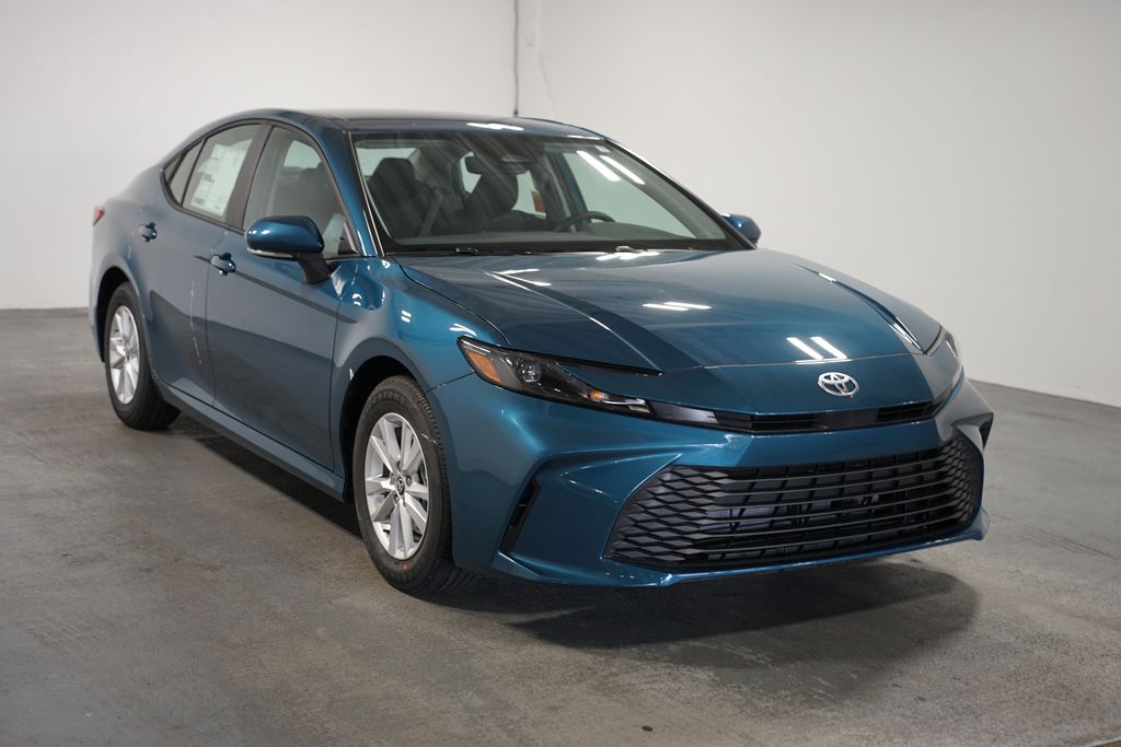 Thumbnail: 2025 Toyota Camry - 3
