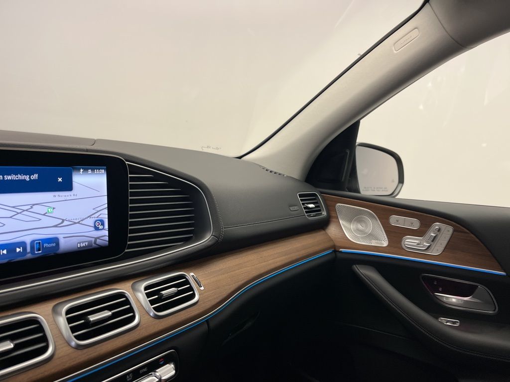 Thumbnail: 2026 Mercedes-Benz GLS - 23