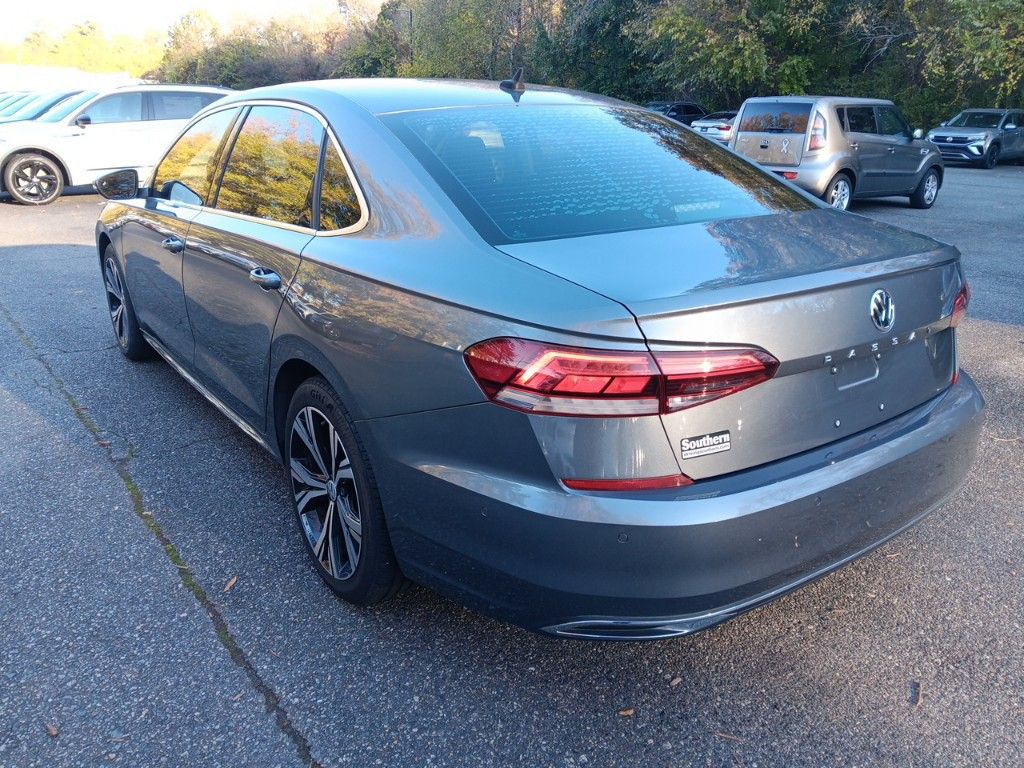 2020 Volkswagen Passat 2.0T SEL 3