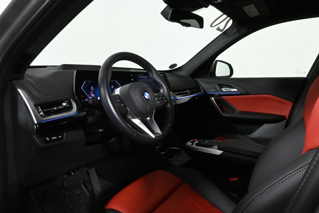 Thumbnail: 2025 BMW X1 - 14