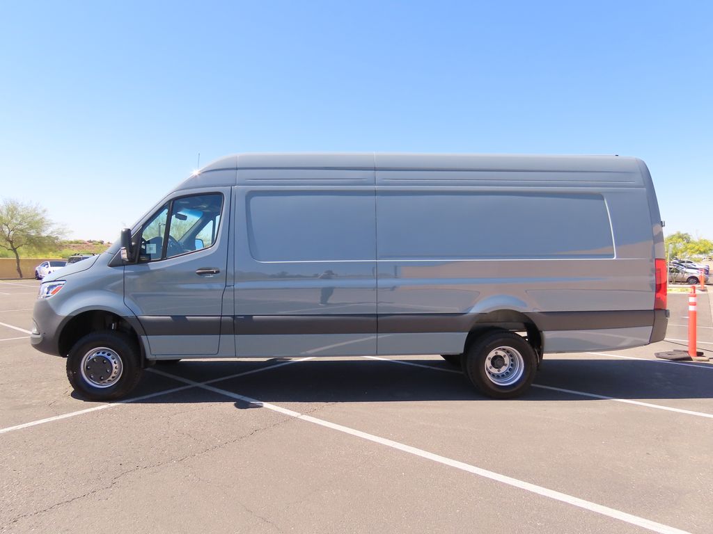 Thumbnail: 2026 Mercedes-Benz Sprinter - 8