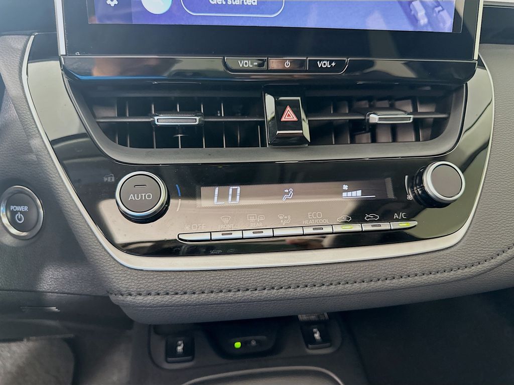 Thumbnail: 2025 Toyota Corolla - 16