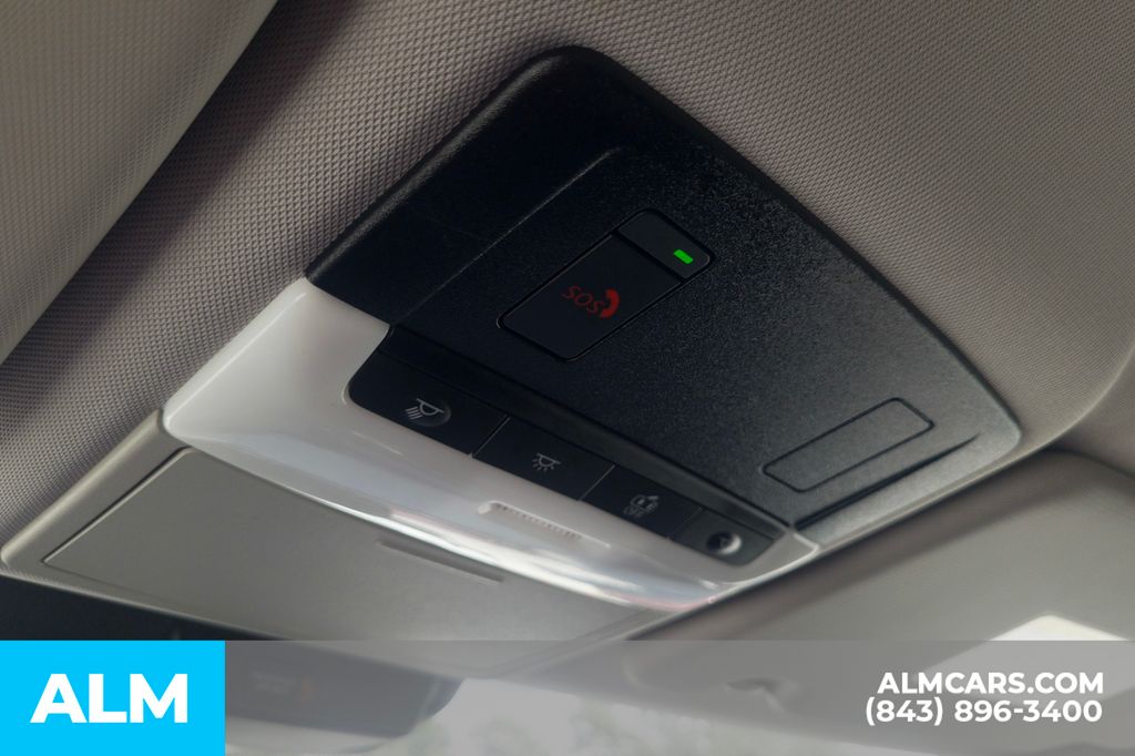 Used 2024 Black Mitsubishi SE image 15