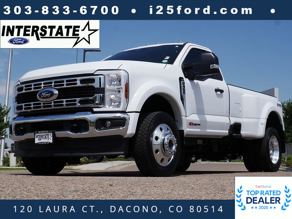 Oxford White 2026 Ford F-450 Super Duty Pickup Truck Four-Wheel Drive Automatic