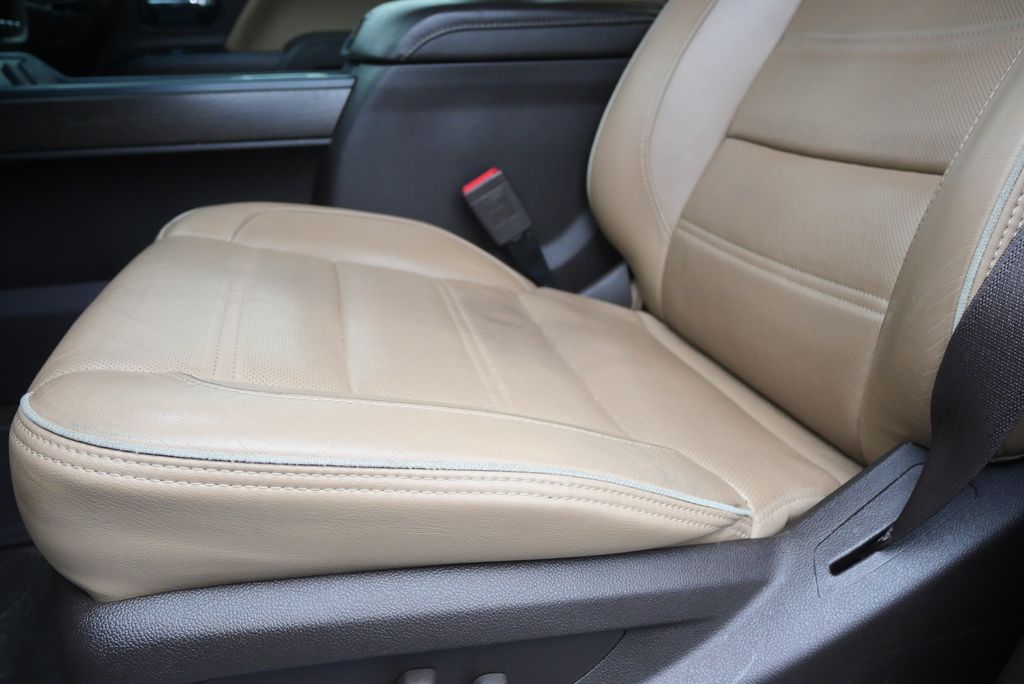 Thumbnail: 2018 GMC Sierra 2500 - 10