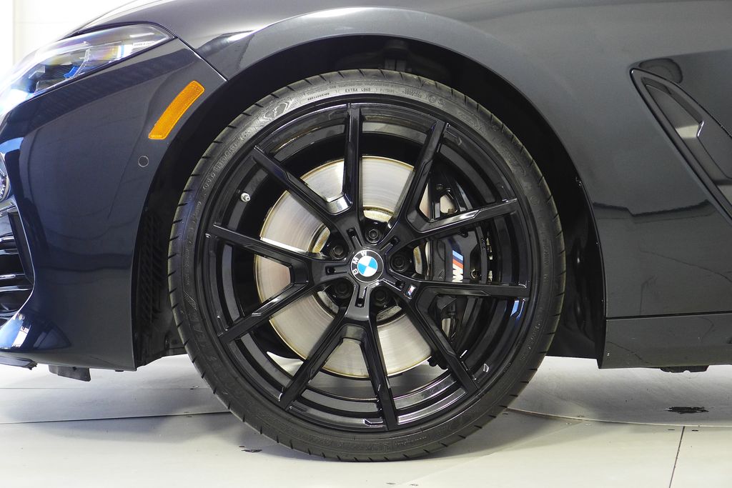 Thumbnail: 2023 BMW 8 Series - 5