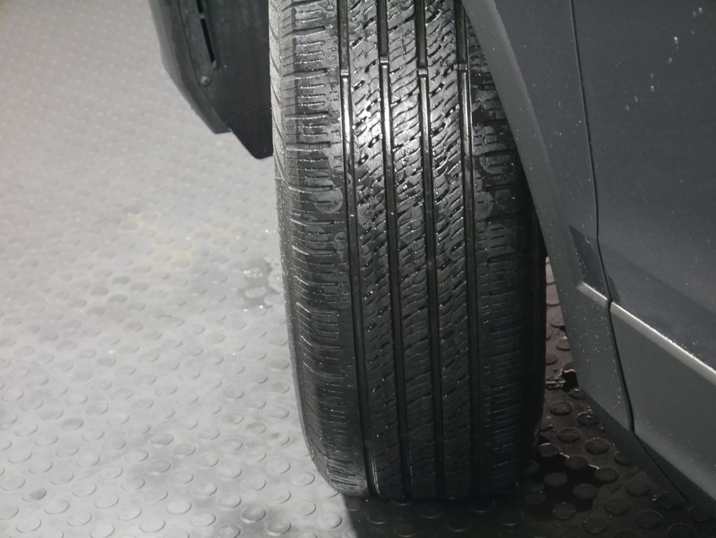 Thumbnail: 2021 Volkswagen Tiguan - 30