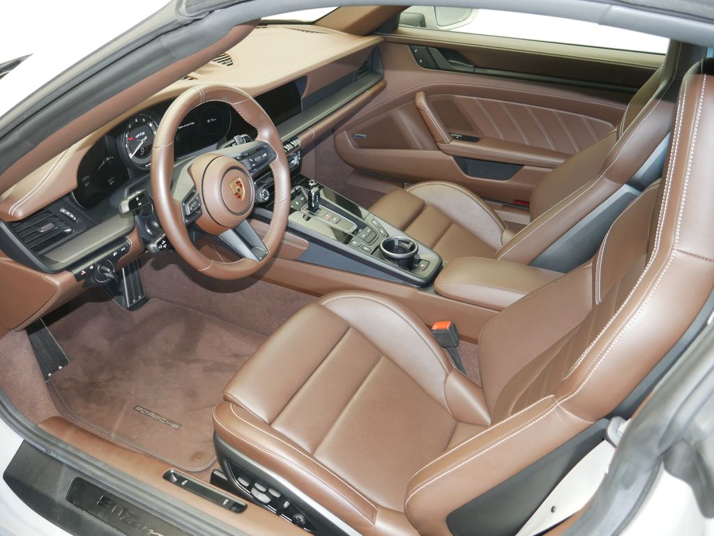 Thumbnail: 2024 Porsche 911 - 5