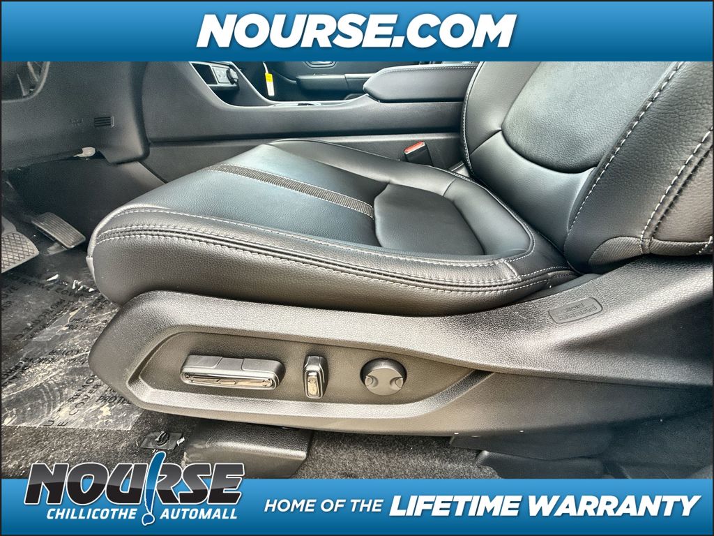 2025 Honda Pilot Touring photo