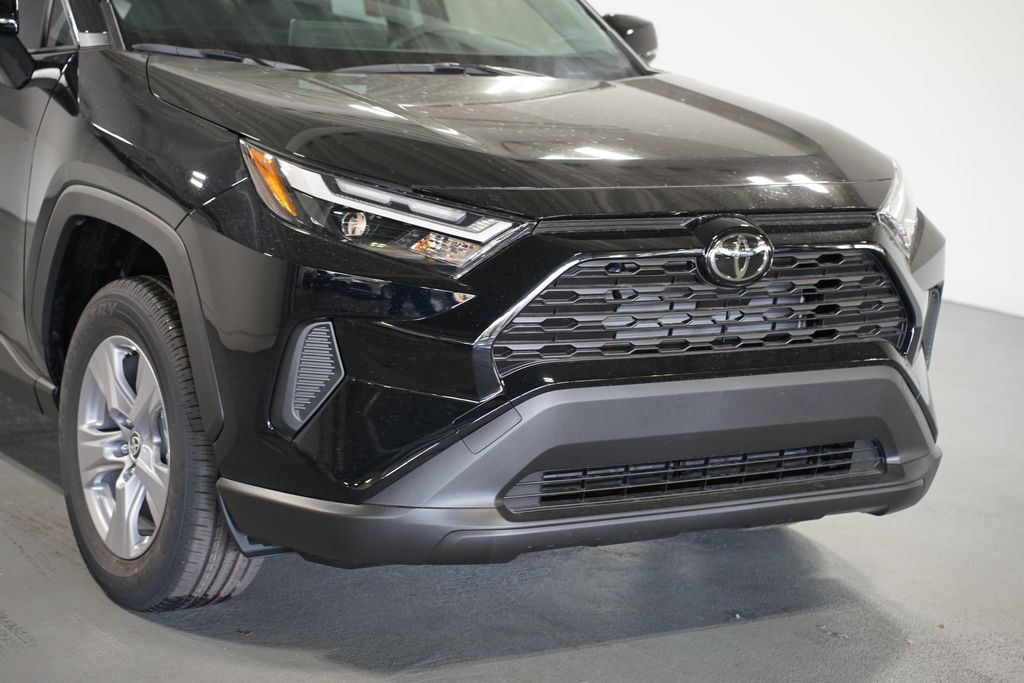 Thumbnail: 2025 Toyota RAV4 - 4