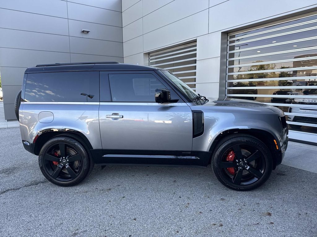 Certified Used 2023 Gray Land Rover X image 7
