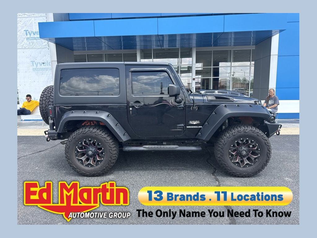  2014 Jeep Wrangler Sahara 4WD   