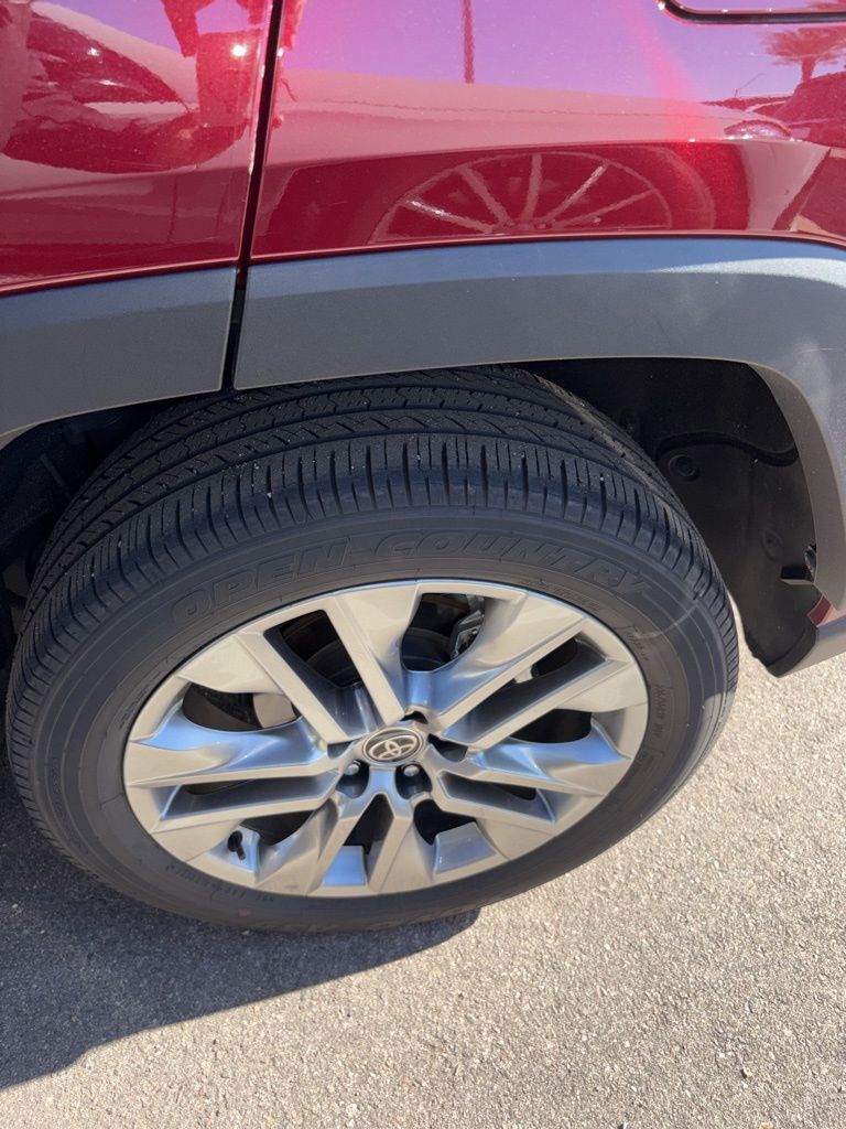 Thumbnail: 2023 Toyota RAV4 - 4