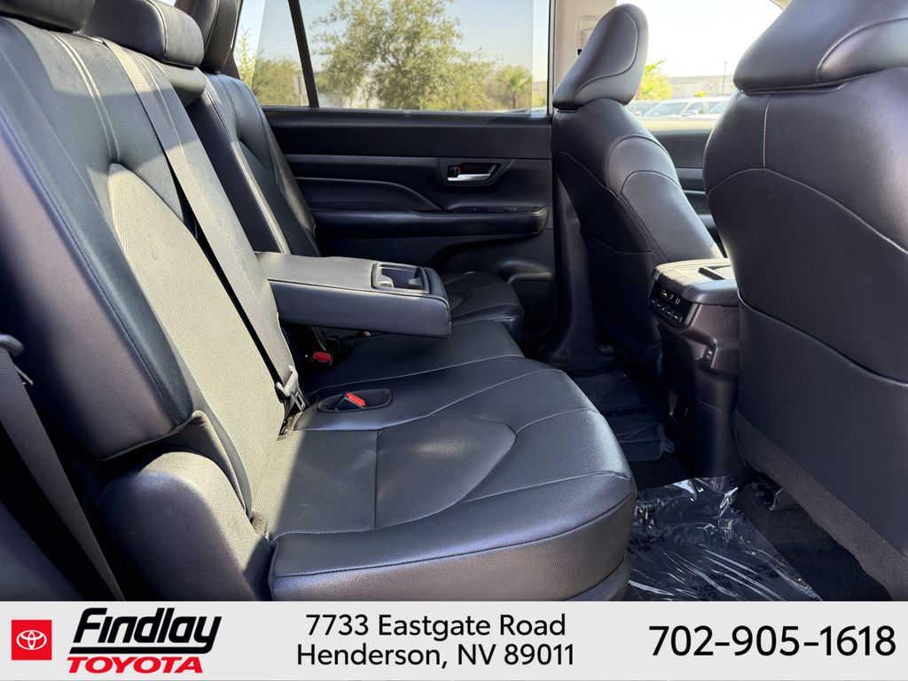 Used 2025 Toyota Grand Highlander SUV