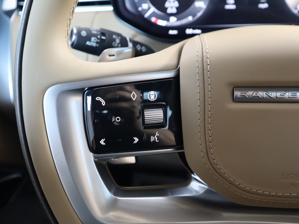 Thumbnail: 2025 Land Rover Range Rover - 12