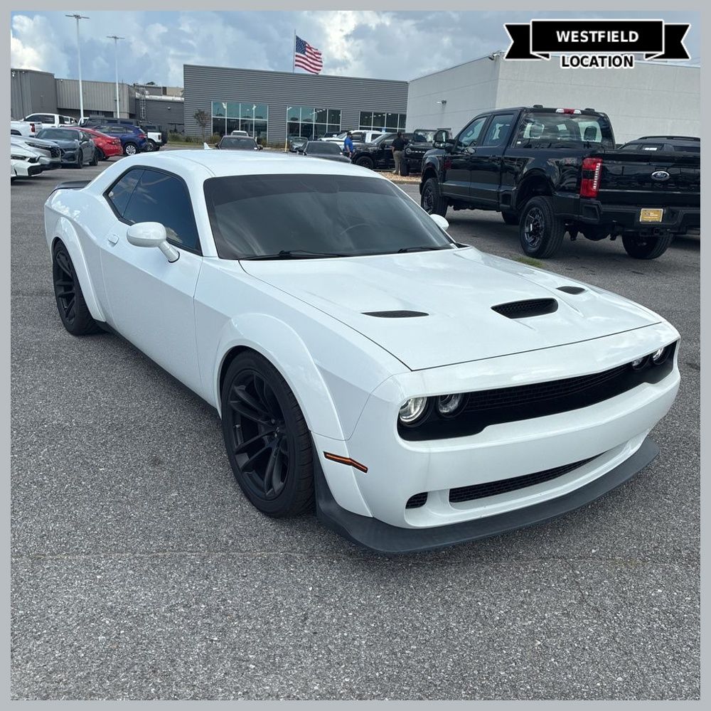 White Knuckle Clearcoat 2021 Dodge Challenger Coupe Rear-Wheel Drive 6-Speed Manual