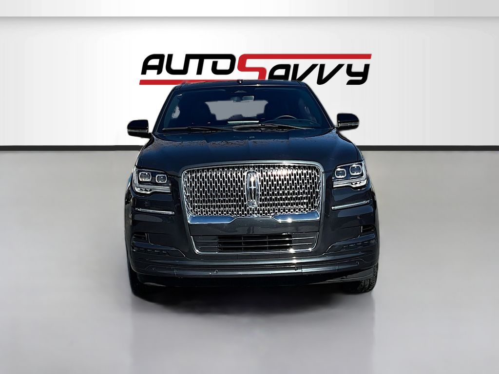 Used 2024 Gray Metallic Lincoln Reserve image 2