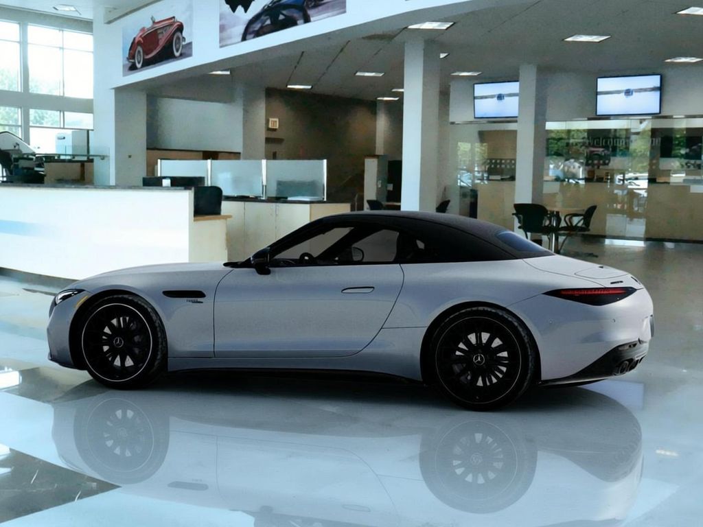 Thumbnail: 2027 Mercedes-Benz SL-Class - 31