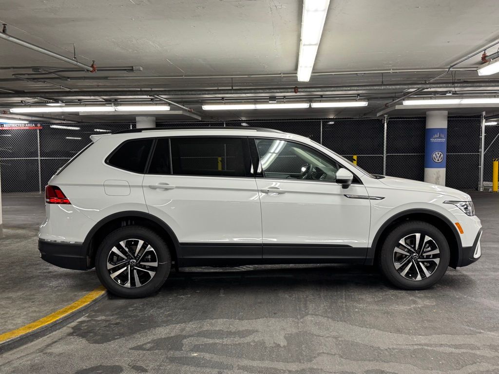 2024 Volkswagen Tiguan 2.0T S 33