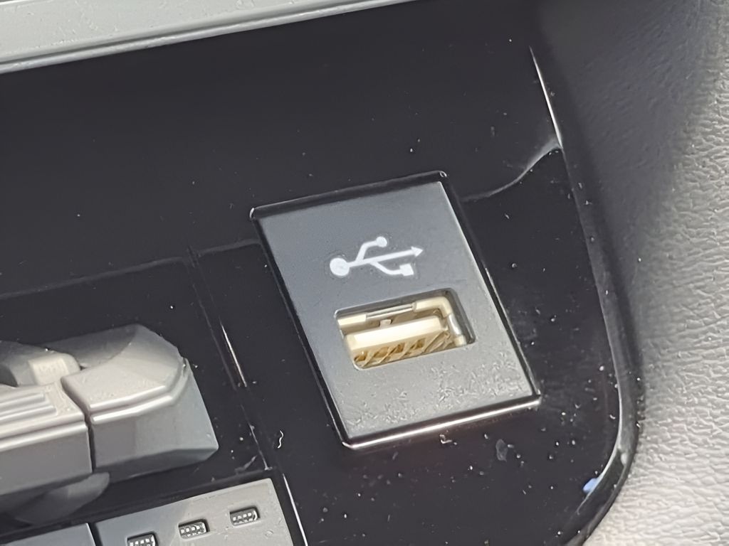 2025 Toyota Tundra Platinum - Photo 22
