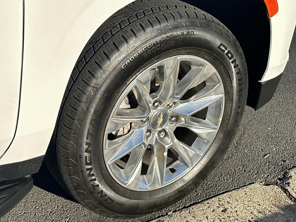 Thumbnail: 2024 Chevrolet Tahoe - 18