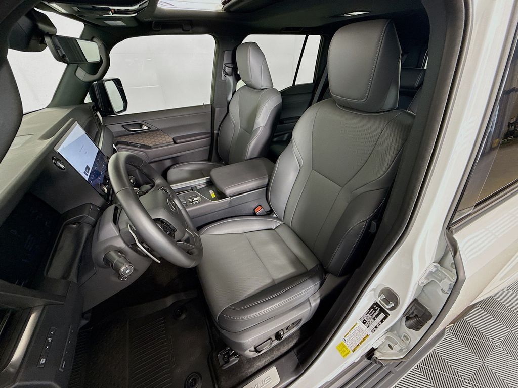Thumbnail: 2025 Lexus GX - 22
