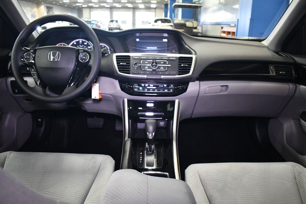 Thumbnail: 2016 Honda Accord - 17