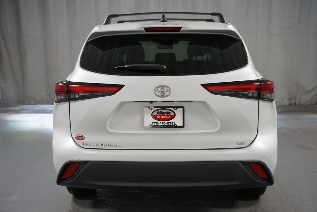 Thumbnail: 2023 Toyota Highlander - 7