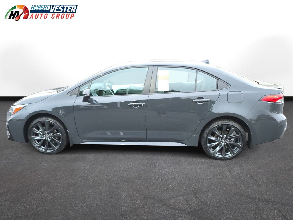 2026 Toyota Corolla SE's photo