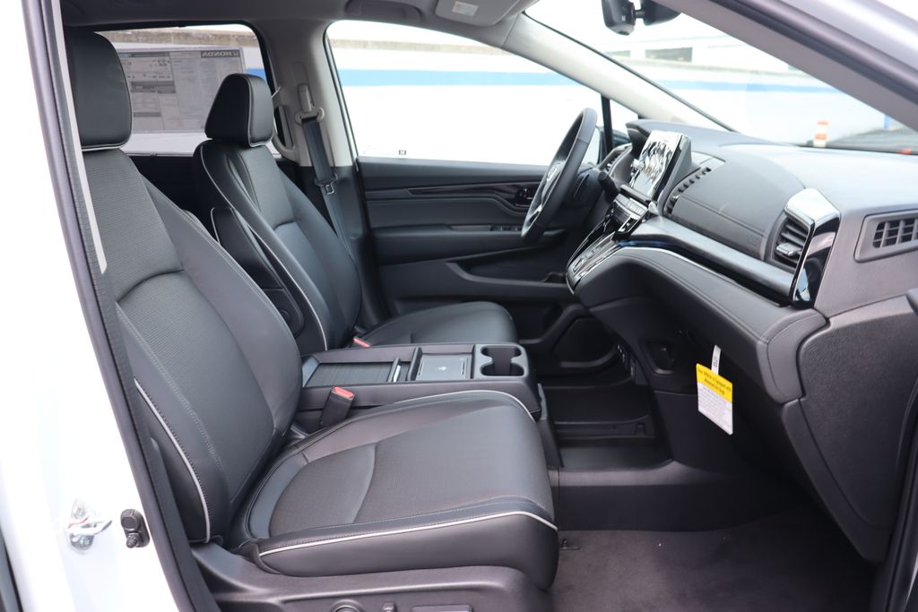 2025 Honda Odyssey Elite 22