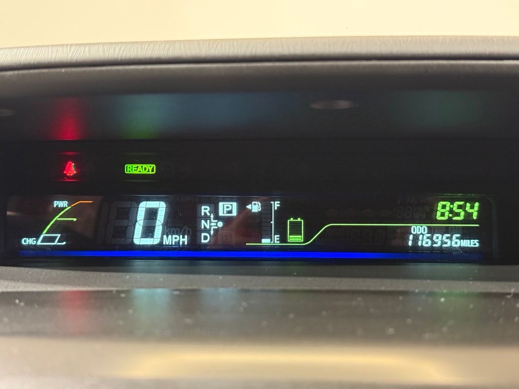 Thumbnail: 2012 Toyota Prius v - 24