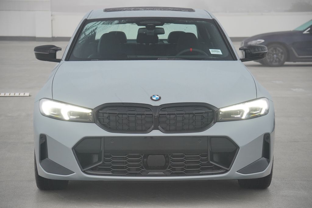 Thumbnail: 2026 BMW 3 Series - 2