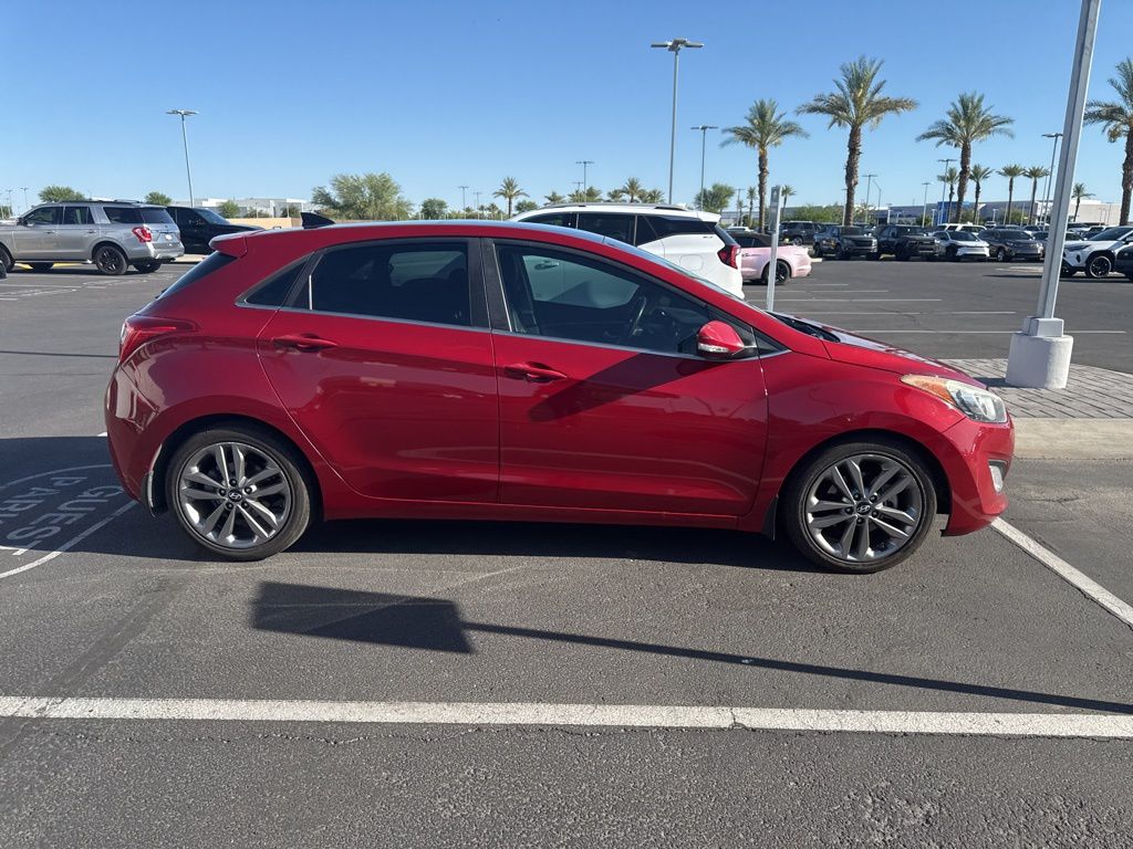 Thumbnail: 2016 Hyundai Elantra - 4