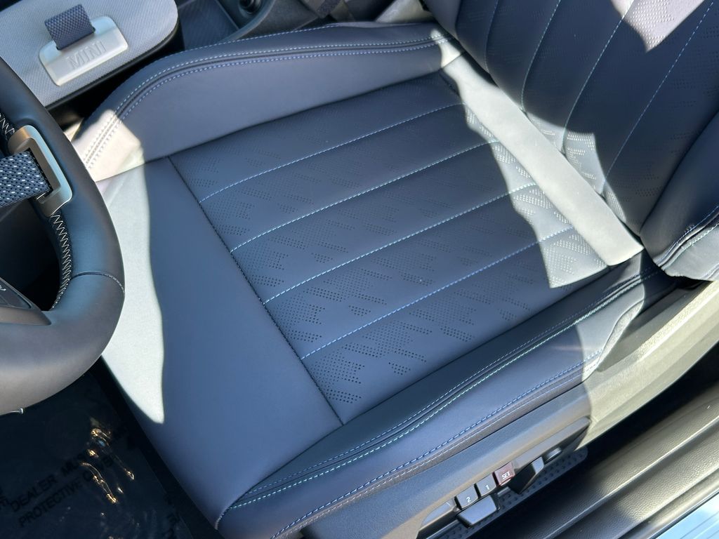 Thumbnail: 2025 MINI Cooper - 15