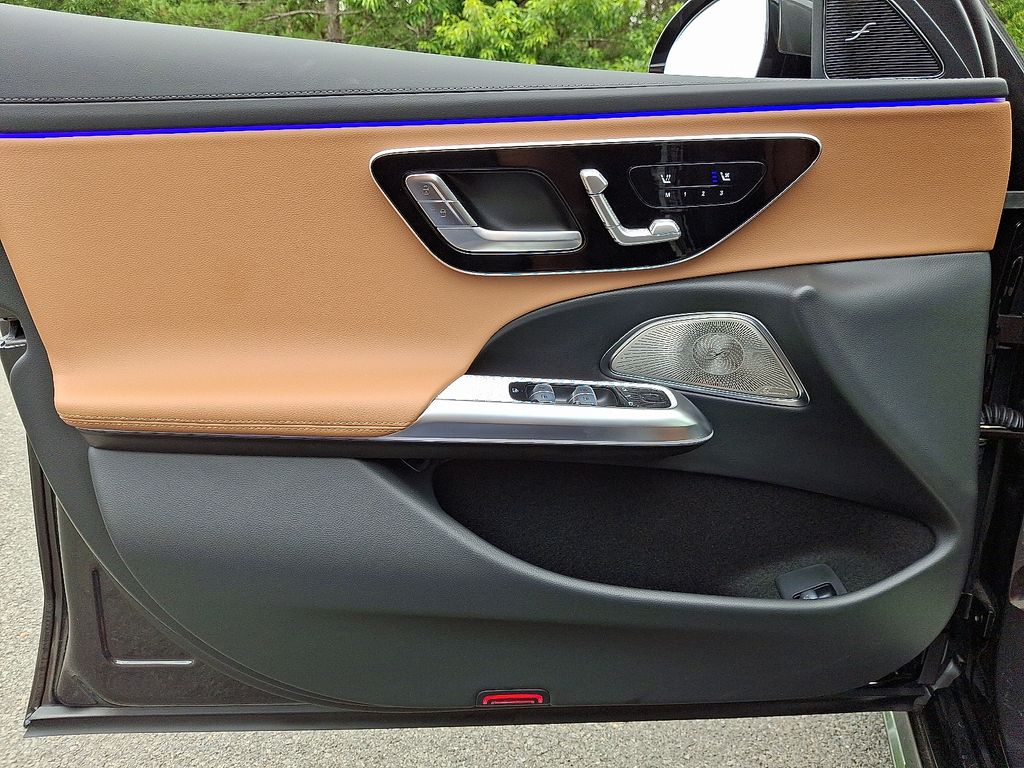 Thumbnail: 2026 Mercedes-Benz E-Class - 8