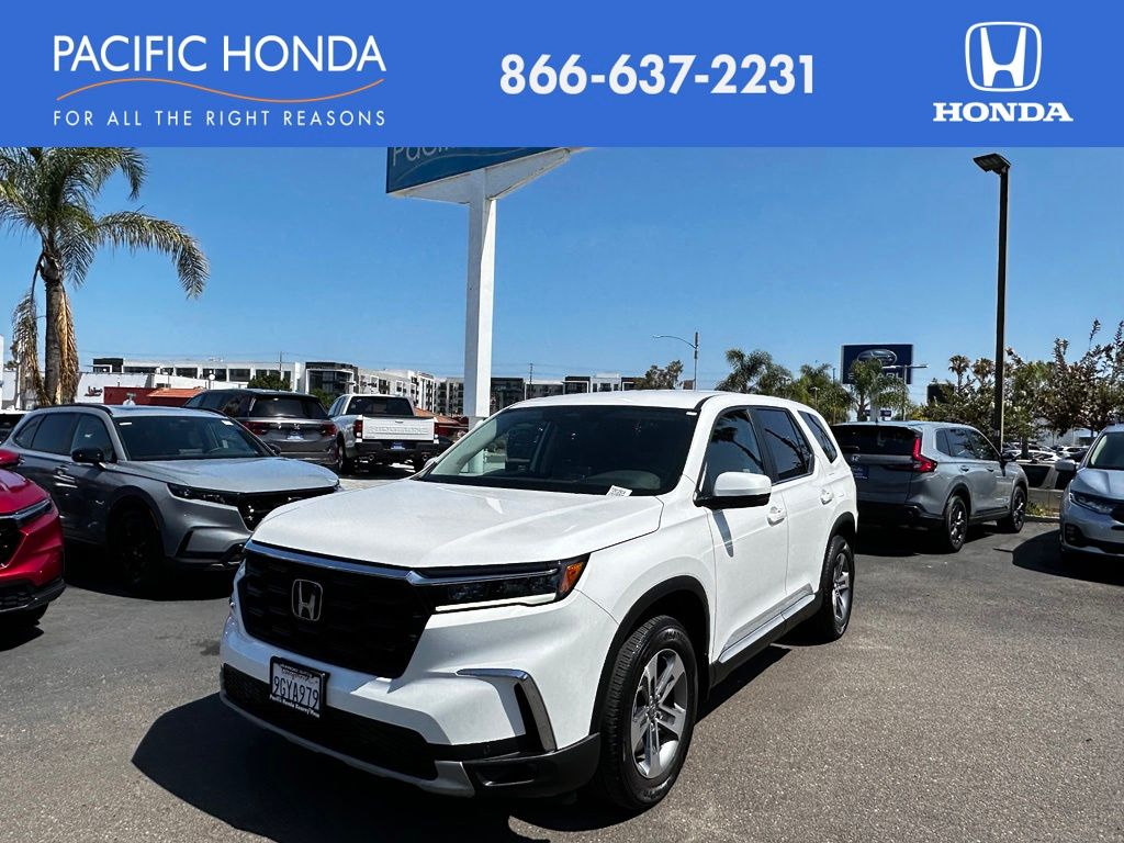 Platinum White Pearl 2023 Honda Pilot SUV / Crossover Front-Wheel Drive Automatic