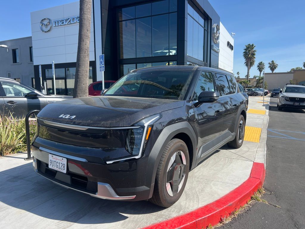 2026 Kia EV9 Light Long Range RWD