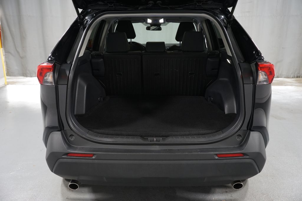 Thumbnail: 2025 Toyota RAV4 - 32